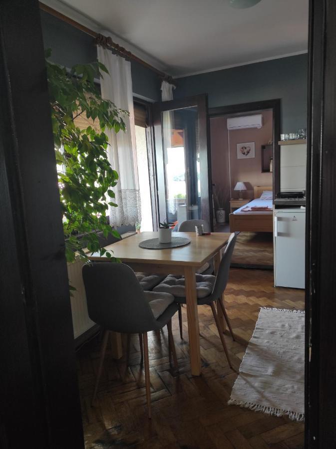 Hostelche Guest House Смедерево Екстериор снимка