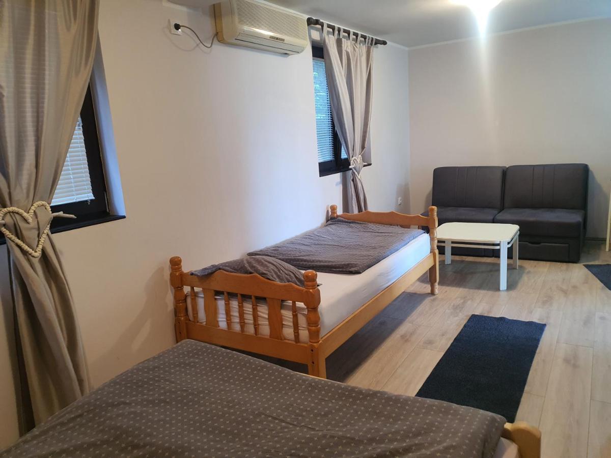 Hostelche Guest House Смедерево Екстериор снимка