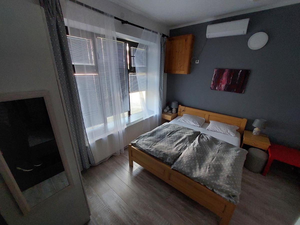 Hostelche Guest House Смедерево Екстериор снимка