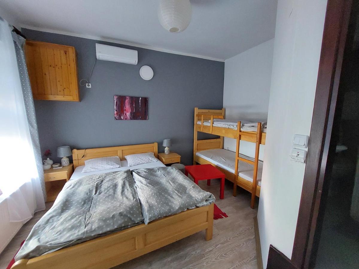 Hostelche Guest House Смедерево Екстериор снимка