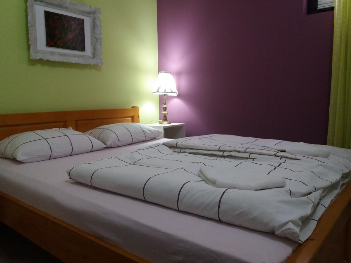 Hostelche Guest House Смедерево Екстериор снимка